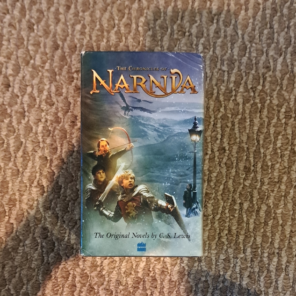 The Chronicles of Narnia Book Collection - Picture 2 of 6